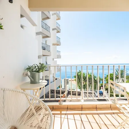 Appartement Mar - By Wehost *